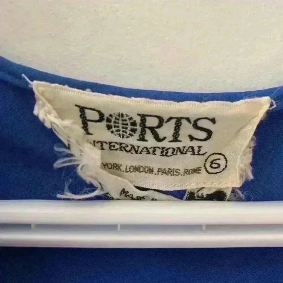 VINTAGE PORTS Ruffle  Neck Blouse - Picture 5 of 5